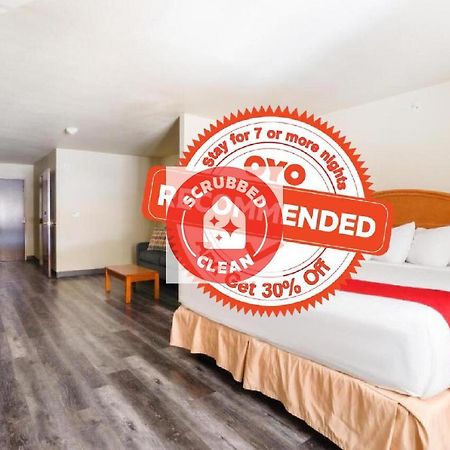 Oyo Townhouse Wichita Falls West المظهر الخارجي الصورة