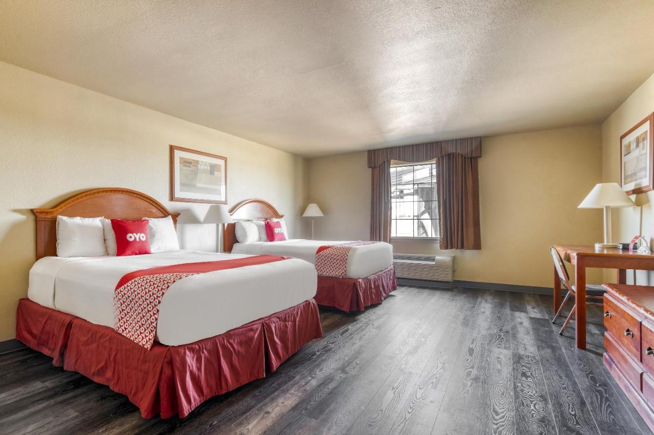 Oyo Townhouse Wichita Falls West المظهر الخارجي الصورة