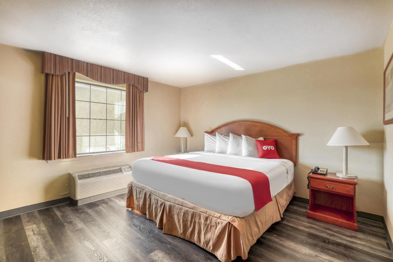 Oyo Townhouse Wichita Falls West المظهر الخارجي الصورة