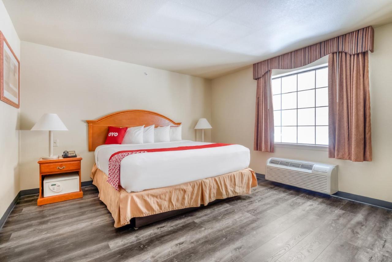 Oyo Townhouse Wichita Falls West المظهر الخارجي الصورة