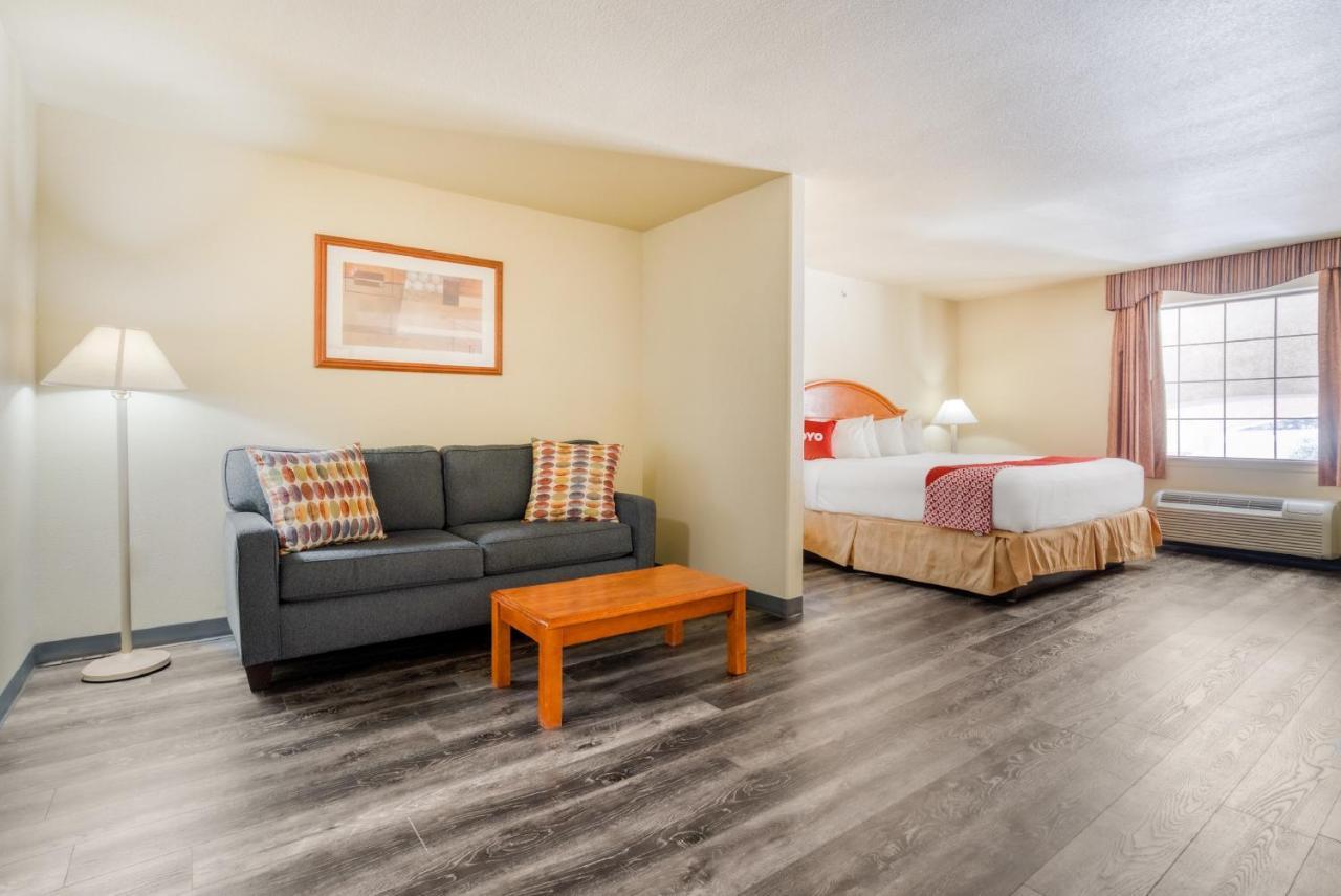 Oyo Townhouse Wichita Falls West المظهر الخارجي الصورة